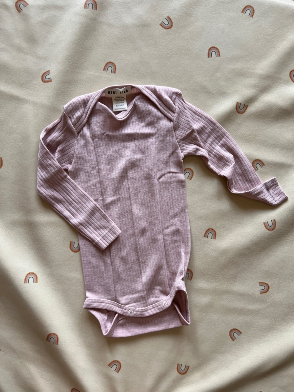 Mini lila wool onesie in rose